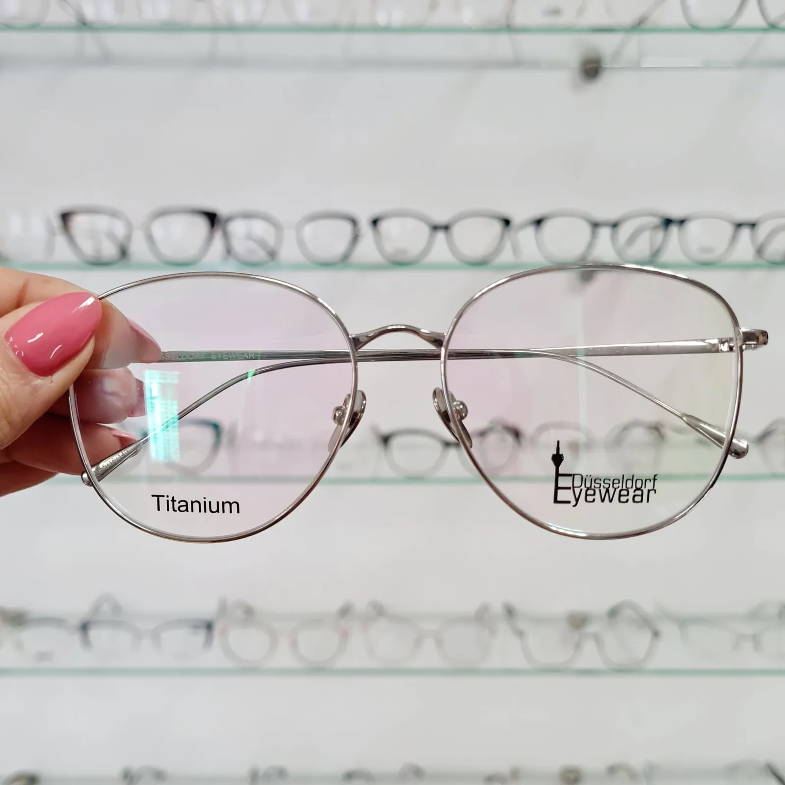 Nowa dostawa opraw korekcyjnych – także modele tytanowe – zdjęcie 10